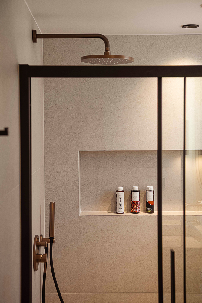 Master bedroom detail